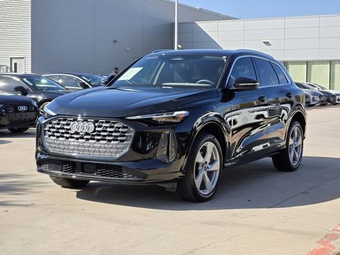 Certified 2025 Audi Q5 Premium Plus w/ Premium Plus image 4