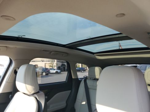 New 2026 Lincoln Corsair Reserve image 11