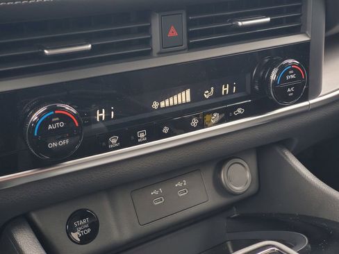 New 2026 Nissan Rogue SV w/ Cold Weather Package image 27