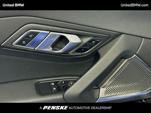 Used 2023 BMW Z4 M40i w/ Premium Package image 3