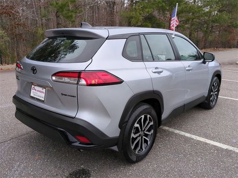 Used 2025 Toyota Corolla Cross AWD Hybrid image 4