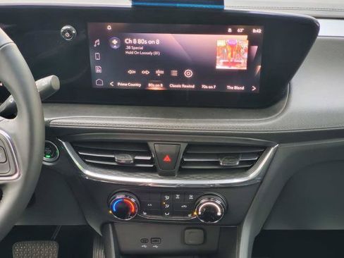 Used 2026 Buick Encore GX Preferred w/ Comfort Package FWD image 29
