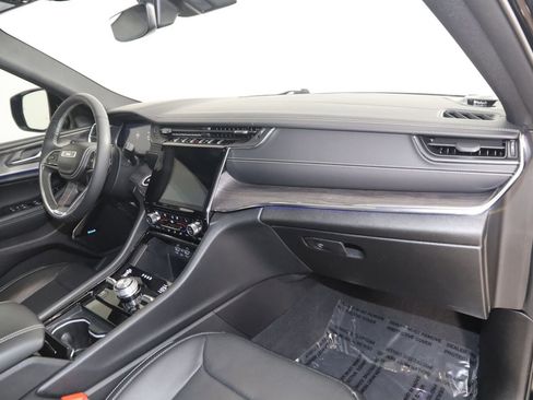 Used 2024 Jeep Grand Cherokee L Overland w/ Trailer Tow Package image 48