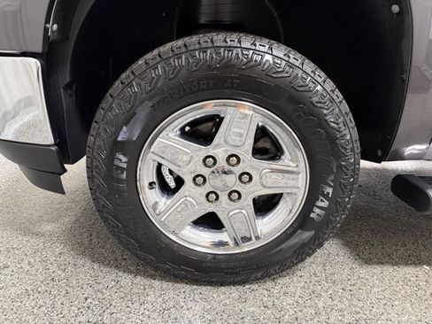 Used 2010 GMC Sierra 1500 SLT w/ All-Terrain Package AWD/4WD image 25