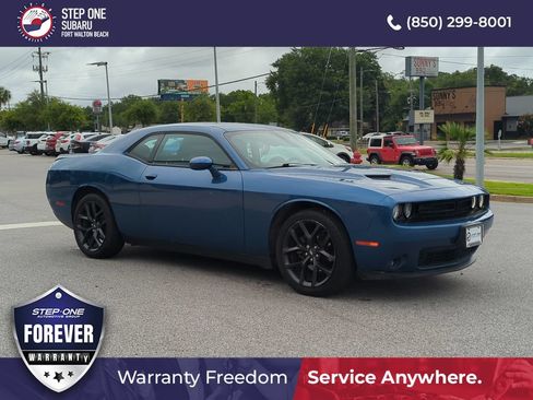 Used 2021 Dodge Challenger SXT w/ Blacktop Package RWD image 9