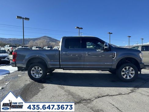 Used 2021 Ford F250 Platinum w/ FX4 Off-Road Package image 2