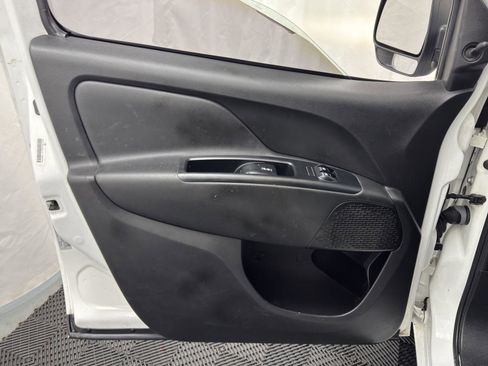 Used 2020 RAM ProMaster City Tradesman image 15