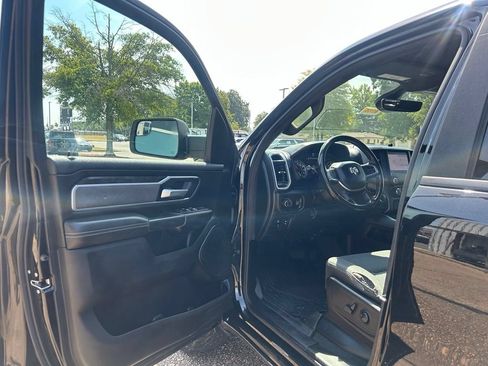 Used 2022 RAM 1500 Big Horn AWD/4WD image 10