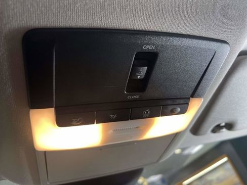 Used 2020 Nissan Sentra SV w/ SV Premium Package image 31