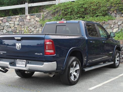 Used 2019 RAM 1500 Laramie AWD/4WD image 9