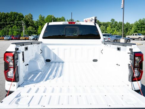 New 2026 Ford Ranger Lariat w/ FX4 Off-Road Package AWD/4WD image 9