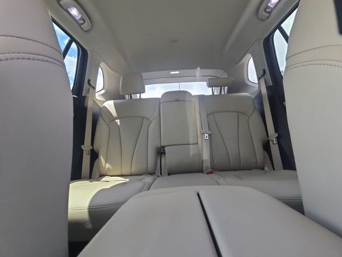 Used 2020 Buick Envision Essence FWD image 13
