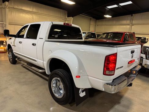 Used 2006 Dodge Ram 3500 Truck SLT w/ Light Group image 2
