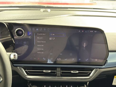 New 2026 Chevrolet Equinox EV LT image 18