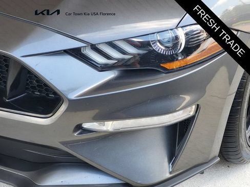 Used 2018 Ford Mustang GT Premium w/ Black Accent Package RWD image 6
