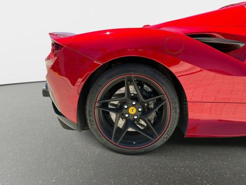 Used 2021 Ferrari F8 Tributo RWD image 19