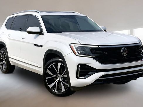 Used 2024 Volkswagen Atlas SEL Premium R-Line AWD/4WD image 12