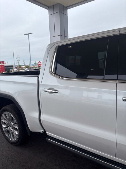 Used 2022 GMC Sierra 1500 Denali w/ Denali Premium Package AWD/4WD image 11