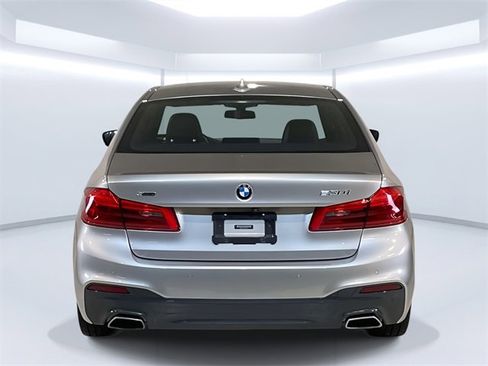 Used 2018 BMW 530i xDrive image 6
