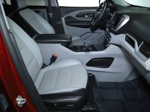 Used 2023 GMC Terrain SLT image 35