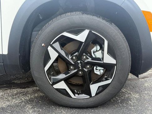 New 2026 Kia Seltos S AWD/4WD image 11