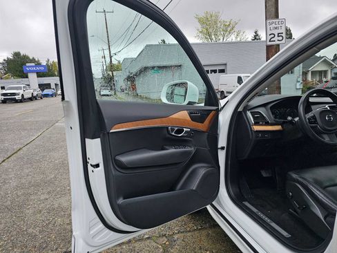 Used 2022 Volvo XC90 T6 Momentum w/ Advanced Package AWD/4WD image 20