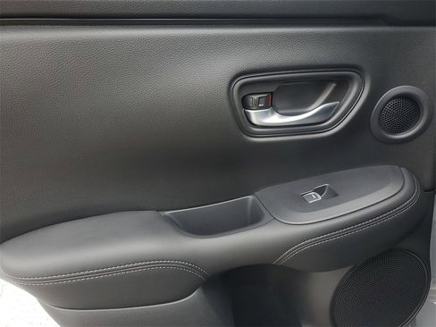 Certified 2025 Acura ADX FWD image 15