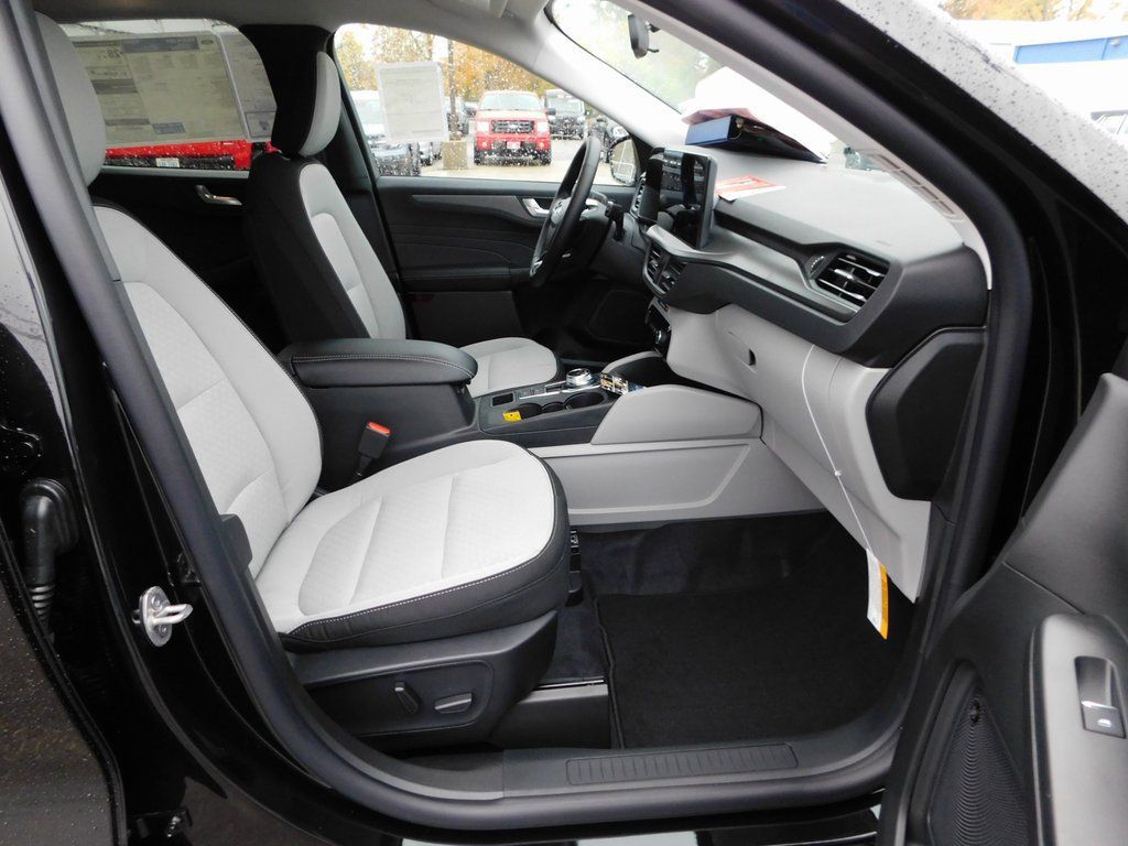 New 2026 Ford Escape Active w/ Active Premium Tech Pack AWD/4WD image 17
