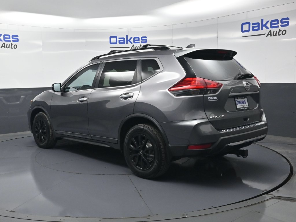 Used 2017 Nissan Rogue SV w/ Midnight Edition AWD/4WD image 5