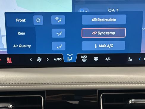 Used 2025 Lincoln Aviator AWD image 26