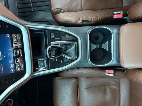 Used 2021 Subaru Outback Touring XT image 18