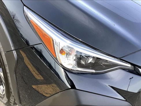 Certified 2025 Subaru Crosstrek 2.0i Premium image 32