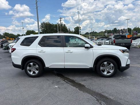 Used 2024 Honda Pilot EX-L image 2