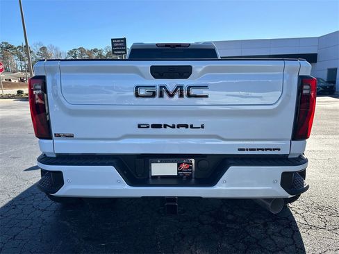 New 2026 GMC Sierra 3500 Denali w/ Denali Reserve Package image 7