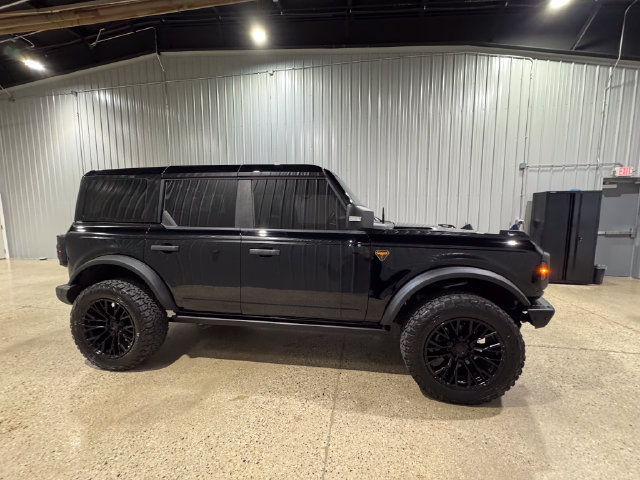 Used 2025 Ford Bronco Badlands AWD/4WD image 5