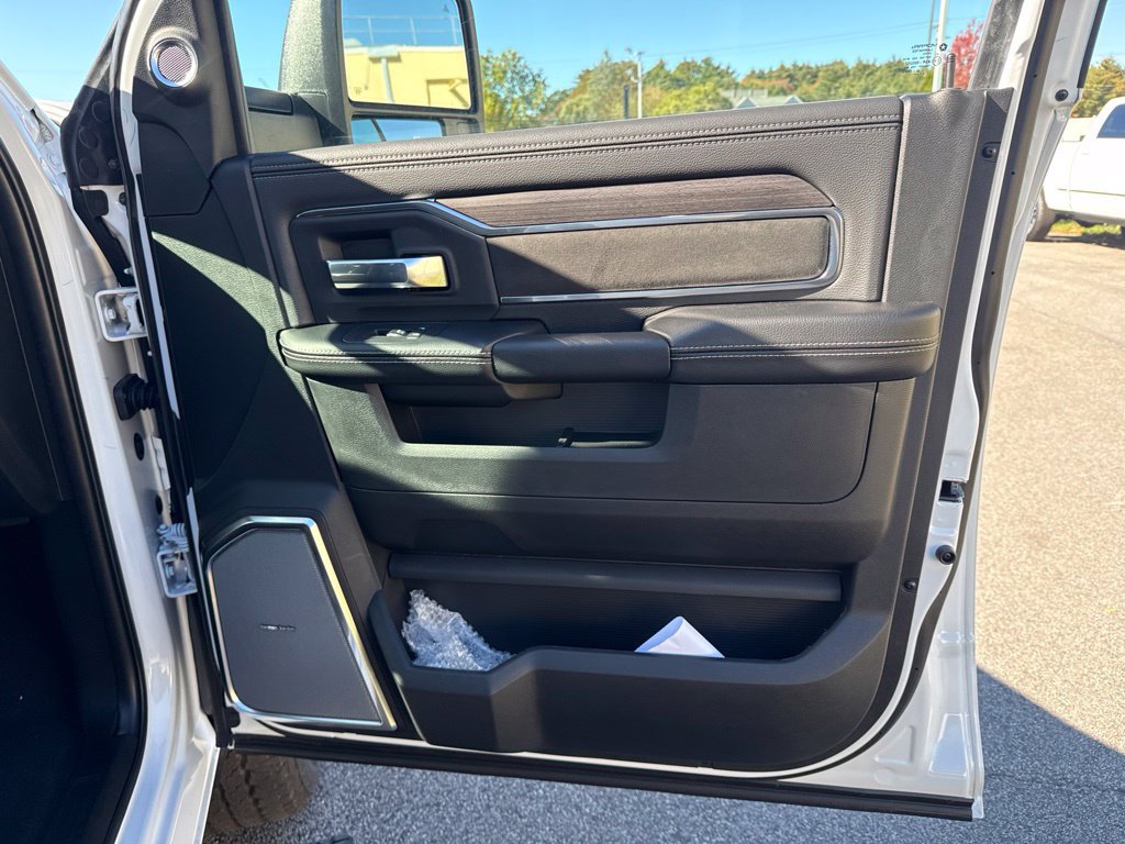 New 2027 RAM 2500 Laramie w/ Night Edition AWD/4WD image 29