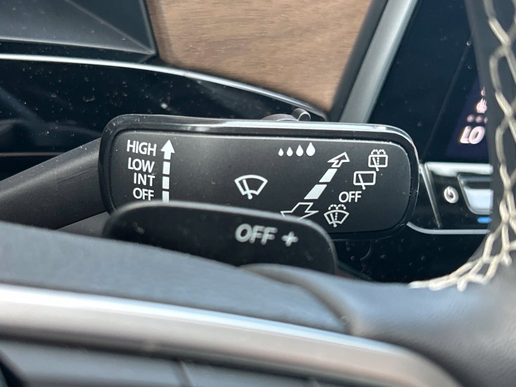 Certified 2024 Volkswagen Atlas SE FWD image 29