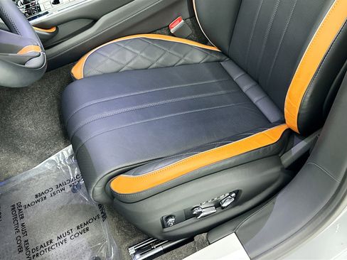 Certified 2024 Bentley Flying Spur W12 image 20