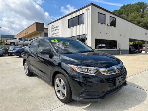 Used 2022 Honda HR-V LX image 1