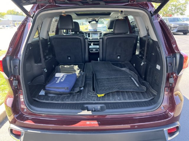 Used 2019 Toyota Highlander Limited Platinum AWD/4WD image 22