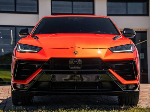 Used 2024 Lamborghini Urus S AWD/4WD image 9