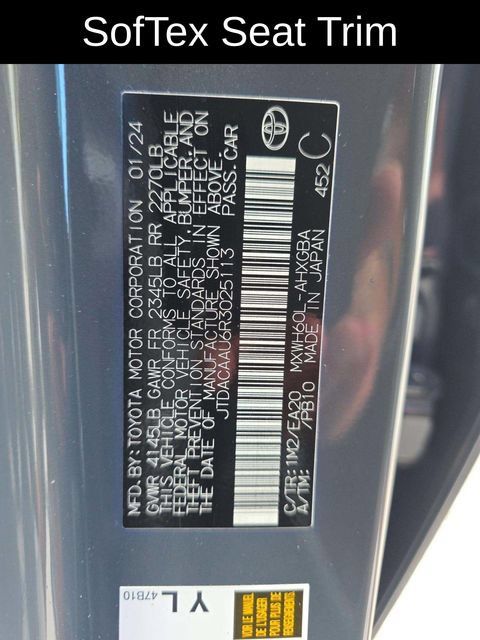 Used 2024 Toyota Prius XLE FWD image 18