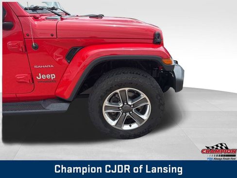 Used 2020 Jeep Wrangler Unlimited Sahara w/ LED Lighting Group AWD/4WD image 37