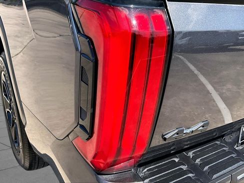Used 2022 Toyota Tundra SR5 AWD/4WD image 29
