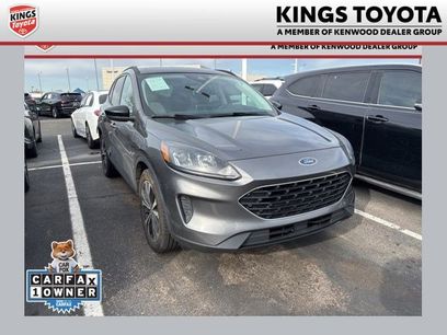 Used 2021 Ford Escape SE w/ SE Sport Appearance Package