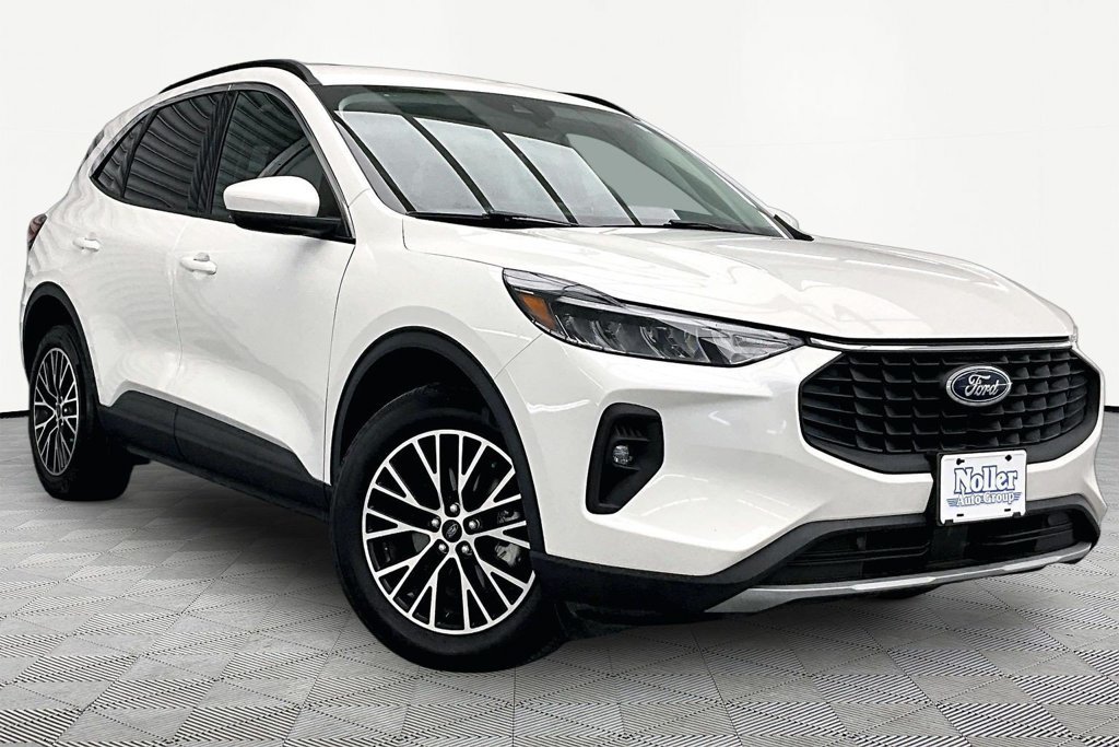 Certified 2023 Ford Escape SE FWD image 12