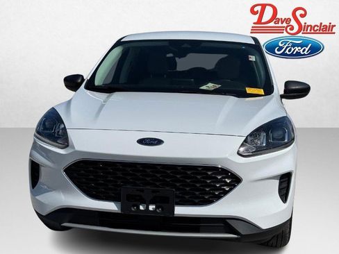 Used 2022 Ford Escape SE image 2