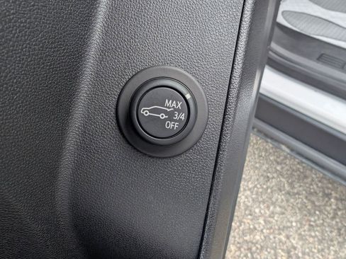 Used 2024 Chevrolet Equinox LT image 10