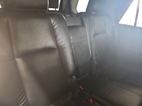Used 2016 Toyota 4Runner SR5 AWD/4WD image 18