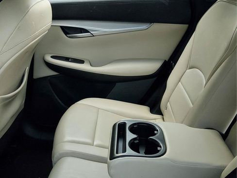 Used 2021 INFINITI QX50 Essential w/ Convenience Package FWD image 5